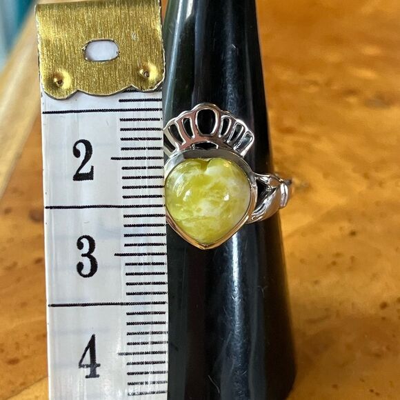 Natural Connemara Marble Sterling Silver Claddagh Ring Size 7 - Picture 7 of 9